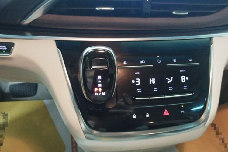 Used Buick GL8 2021 Land Cruiser Executive Class 652T Comfort Model