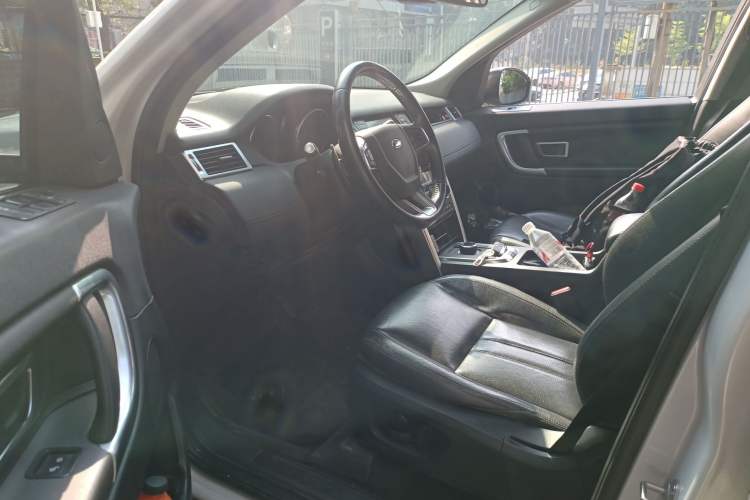 Used Land Rover Discovery Sport 2017 2.0T SE
