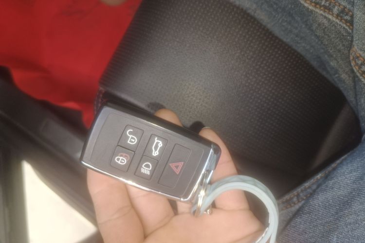 Used Land Rover Discovery Sport New Energy 2021 P300e Performance Tech Edition