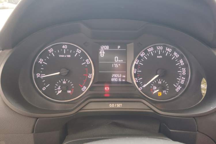 Used Skoda Octavia 2017 1.6L Automatic Chuanxing Edition
