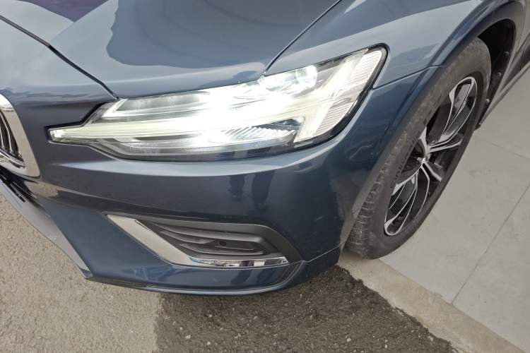 Used Volvo S60 2022 B4 Zhiyi Luxury Edition
