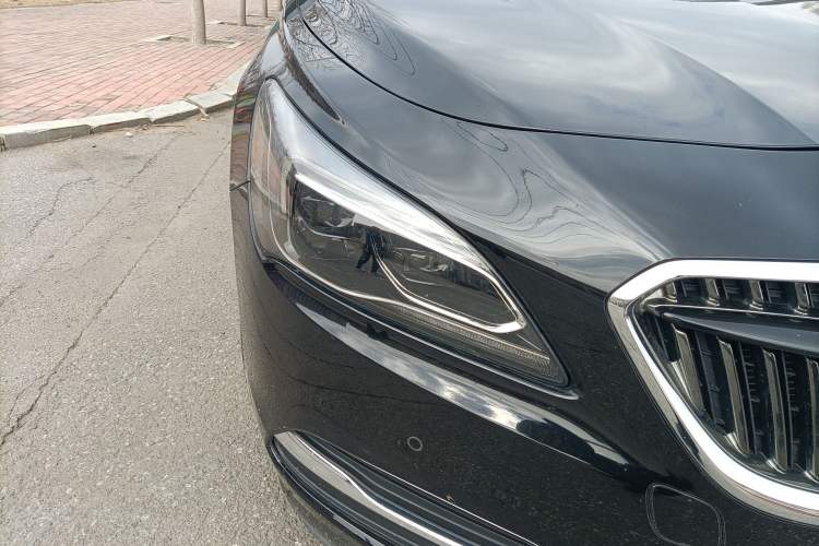 Used Buick LaCrosse 2018 28T Luxury Model