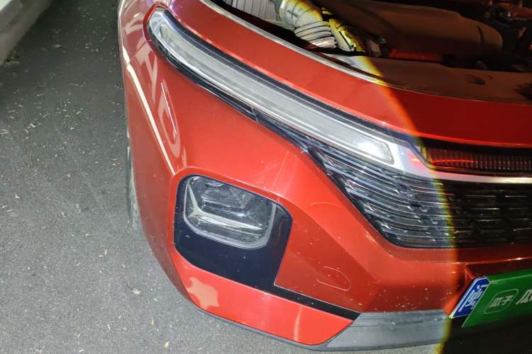 Used Baojun RC-5 2020 RC-5W 1.5T CVT Smart Shine Flagship Model Right Front Headlight