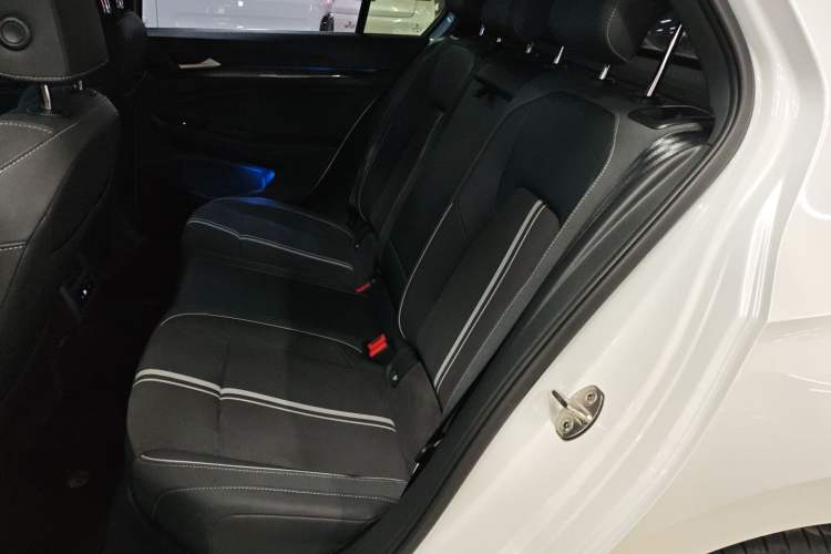 Used Volkswagen Golf 2023 Facelift 280TSI DSG R-Line Left Rear Seat