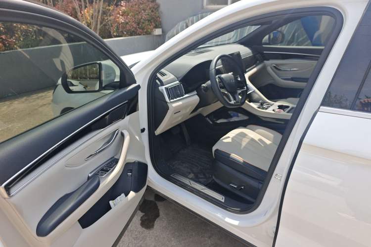 Used BYD Song PLUS New Energy 2024 HONOR Edition DM-i 150km Flagship PLUS Driver Seat