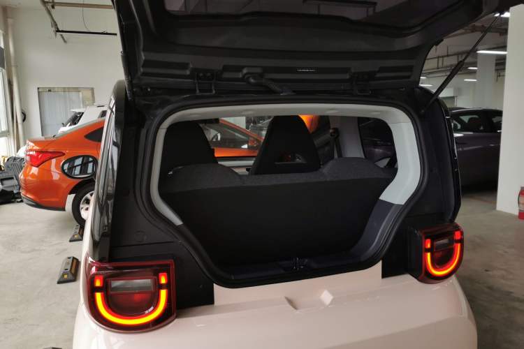 Used Chery QQ QQ Ice Cream 2022 120km Milkshake Phosphate Lithium-Iron