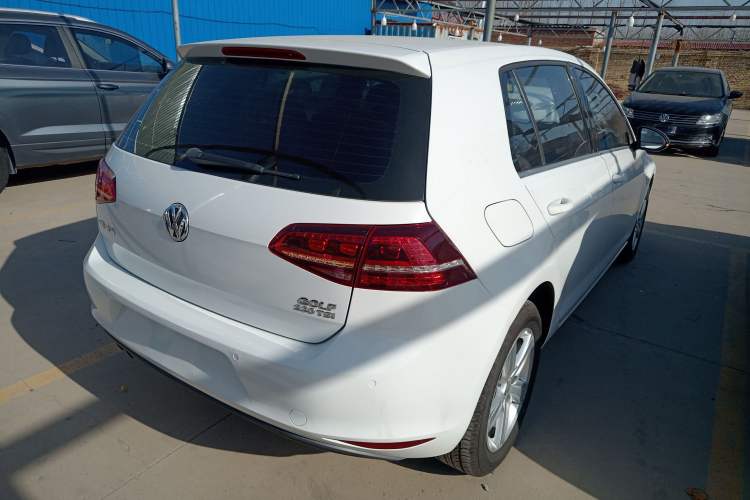 Used Volkswagen Golf 2017 230TSI Automatic Comfort Edition – Celebrating Milestone of One Million Units
