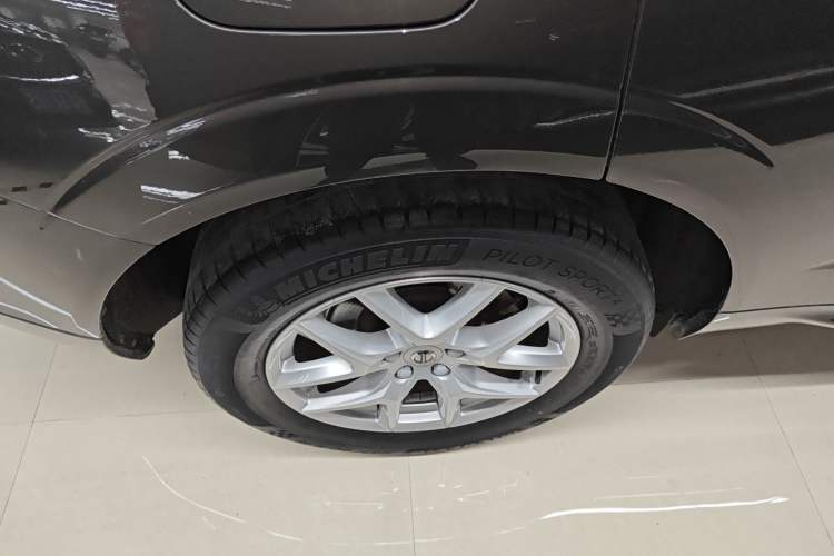 Used Volvo XC60 2019 T5 4x4 Smart Edition China VI Standard Exterior 5