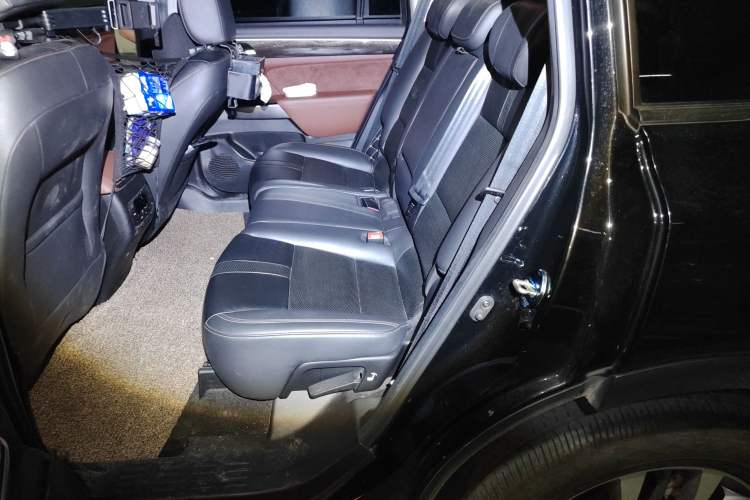 Used GAC Trumpchi GS8 2017 320T Four-Wheel Drive Luxury Smart Connectivity Version (7 Seats)