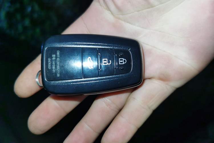 Used Toyota Camry 2018 Dual-Engine 2.5 HG Luxury Edition
