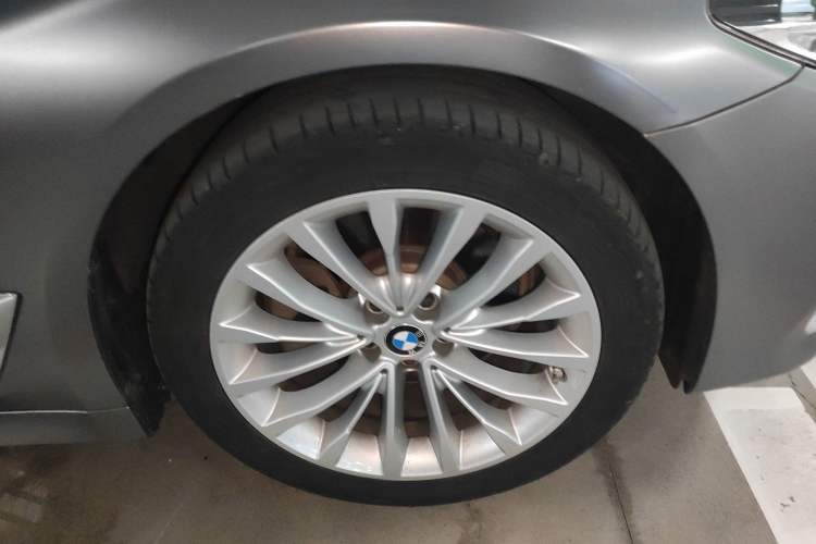 Used BMW 5 Series 2020 525Li Luxury Package
