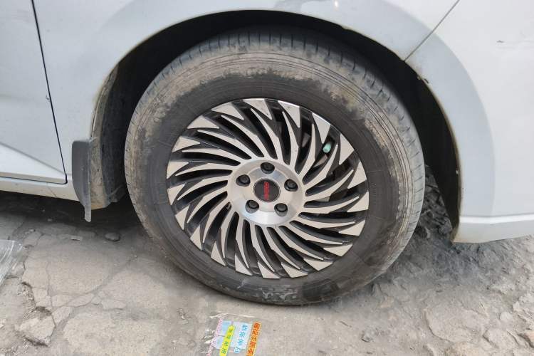 Used Wuling Hongguang PLUS 2019 1.5T Manual Standard Version 7 Seats
