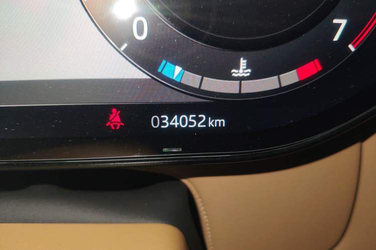 Used Land Rover Range Rover 2023 3.0 L6 400 PS Prestige Seven-Seater Extended Version
