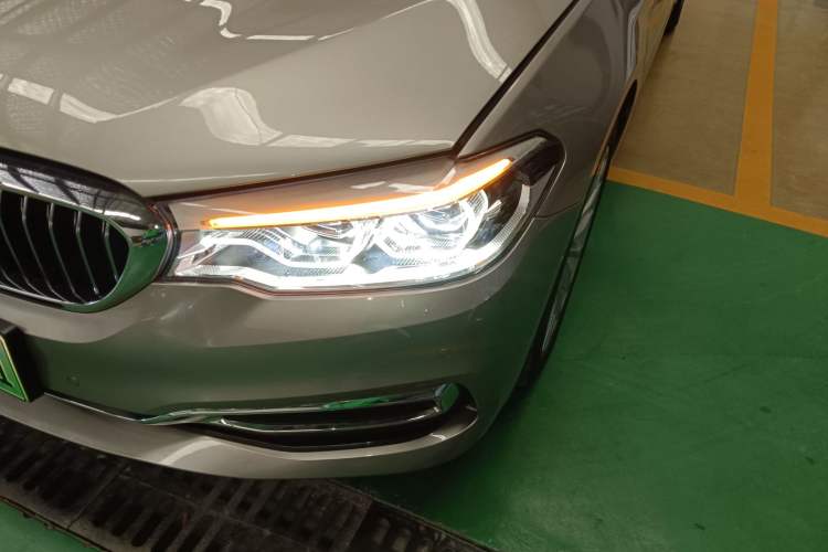 Used BMW 5 Series New Energy 2020 Mileage Upgrade Version 530Le Pioneer Edition Left Front Headlight