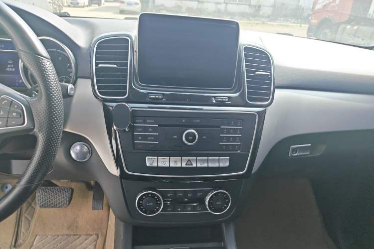 Used Mercedes-Benz GLE 2015 GLE 320 4MATIC
