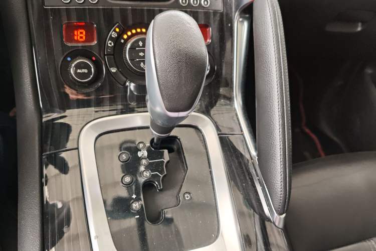 Used Peugeot 3008 2013 1.6THP Automatic Prestige Edition
