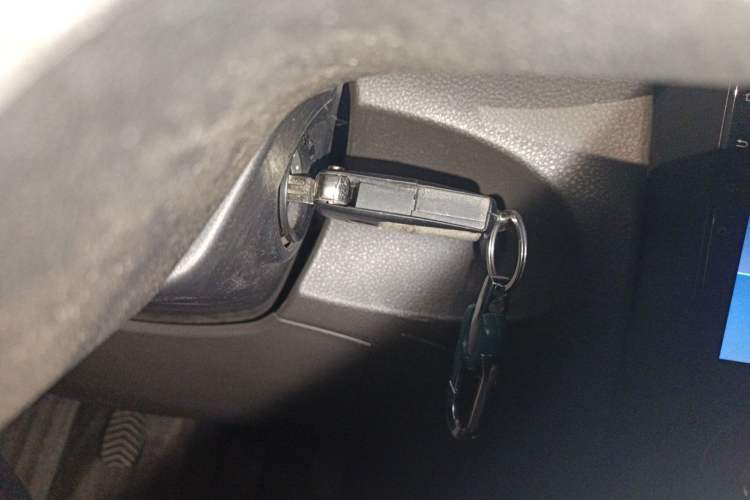 Used Wuling Rongguang V 2018 1.5L Standard Version Vehicle Key