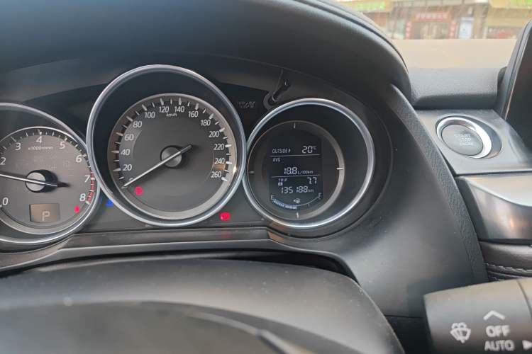 Used Mazda Atenza 2017 2.0L Blue Sky Luxury Edition