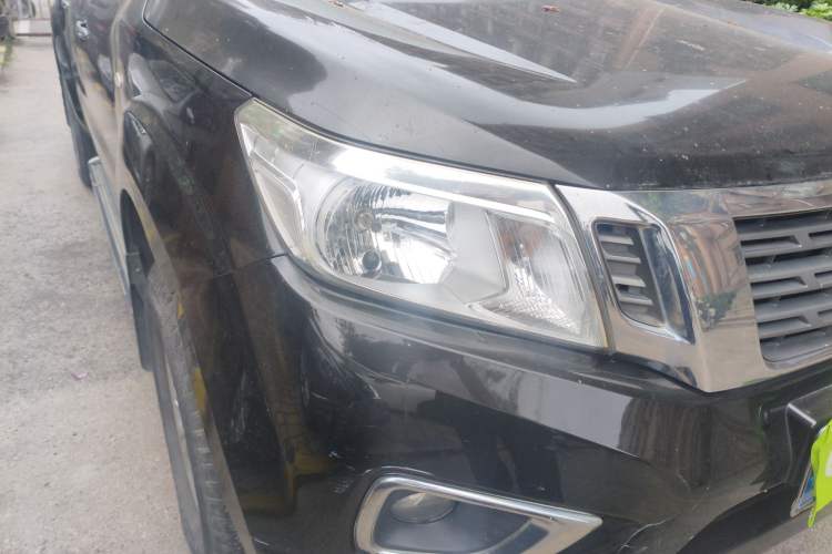 Used Nissan Navara 2017 2.5L Automatic 2WD Luxury Edition QR25