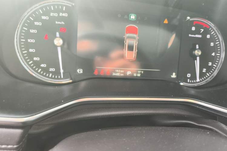 Used Roewe RX8 2018 30T Smart Connectivity Two-Wheel Drive Flagship Edition
