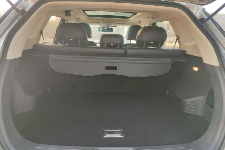 Used Geely Auto Emgrand X7 Sport 2018 1.8TD Automatic Two-Wheel Drive Smart Connect 4G Internet Edition
