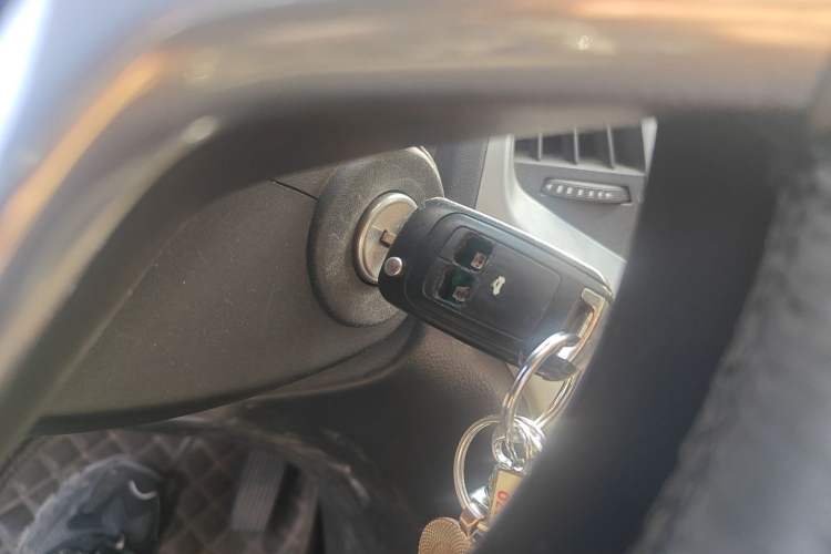 Used Buick GT 2013 XT 1.6L Automatic Fashion Edition Vehicle Key