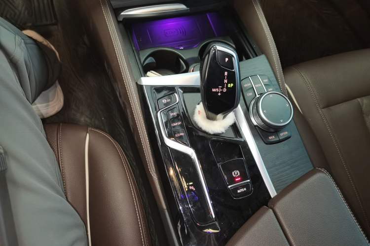 Used BMW 5 Series 2022 Restyled 530Li Leading Edition M Sport Package