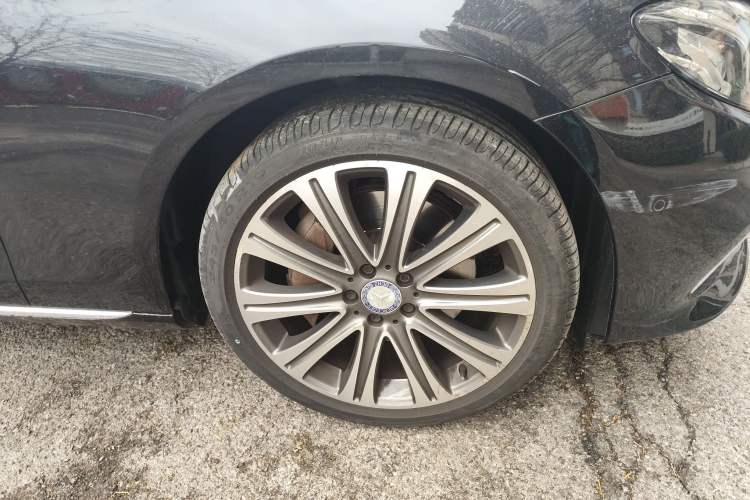 Used Mercedes-Benz E-Class 2017 E 300 L Luxury Model
