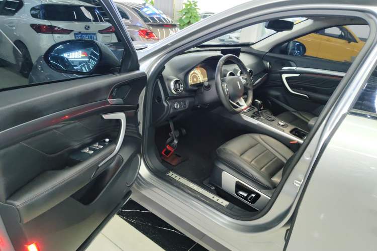 Used Wey VV7 2017 2.0T Luxury Model
