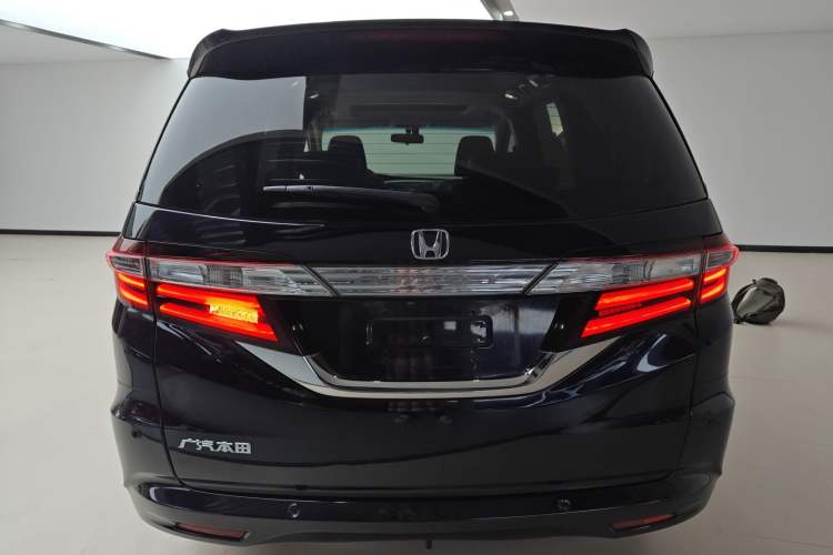Used Honda Odyssey 2015 Updated Version 2.4L Smart Edition Rear