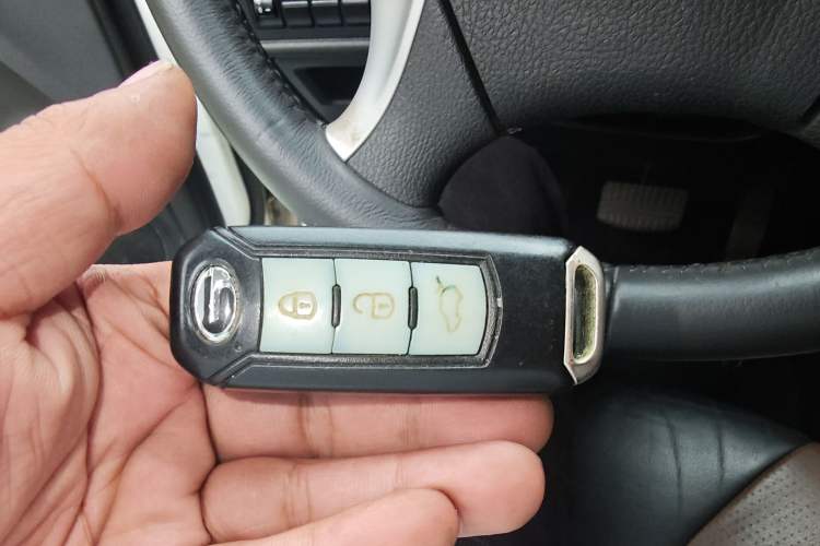 Used GAC Trumpchi GS5 Super 2015 1.8T Automatic Two-Wheel Drive Luxury Edition Vehicle Key