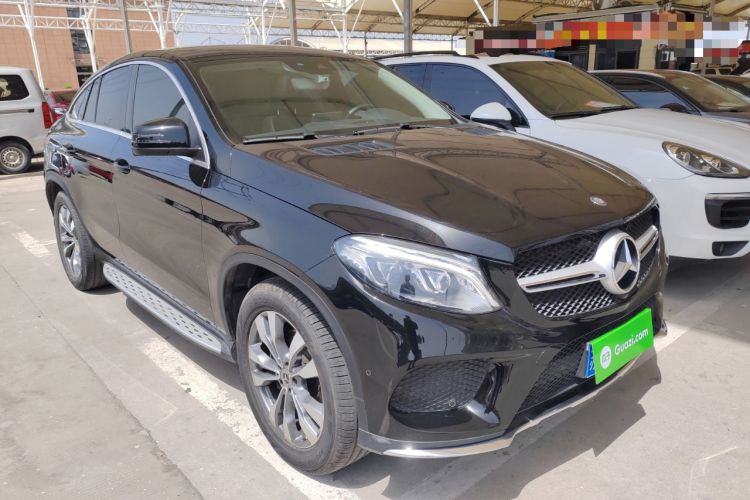 Used Mercedes-Benz GLE Coupe 2017 GLE 400 4MATIC Coupe SUV Front Right 45 Deg