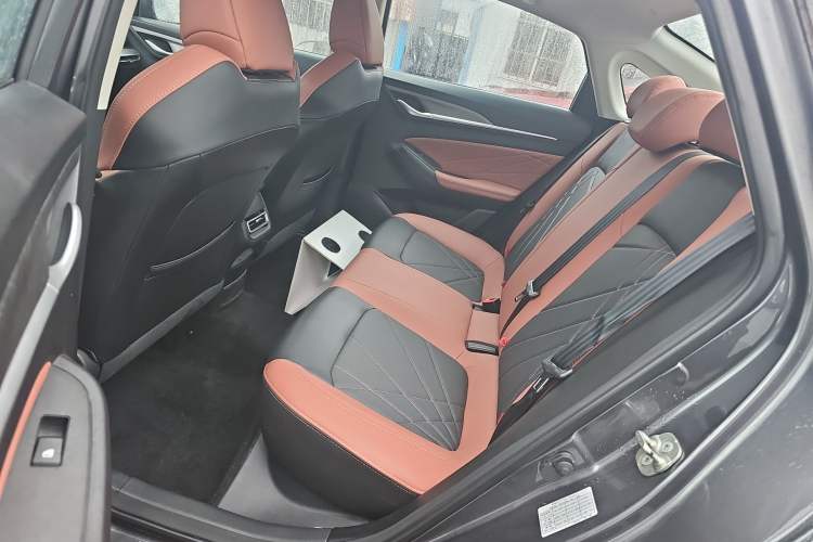 Used Changan Eado 2022 PLUS Blue Whale NE 1.4T GDI DCT Prestige Edition