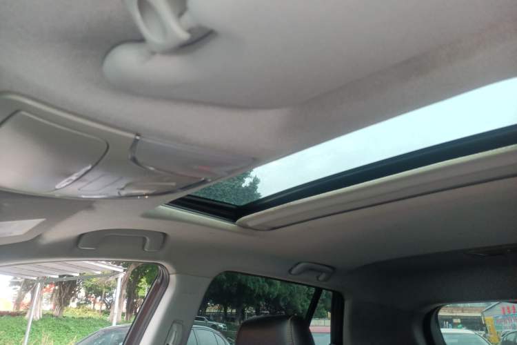 Used GAC Trumpchi GS3 2017 200T Automatic Elite Edition Headliner