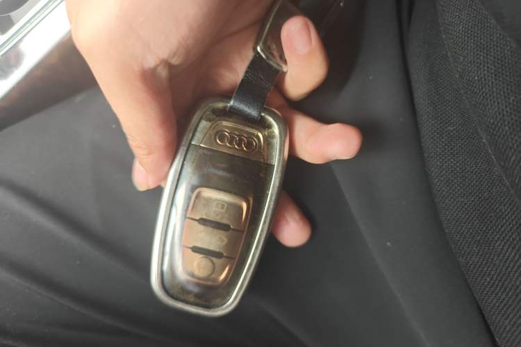 Used Audi A8 2014 A8L 45 TFSI quattro Comfort model