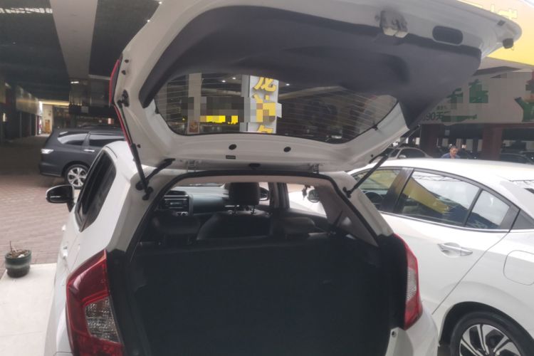 Used Honda Fit 2014 1.5L SE CVT Fashion Model Trunk