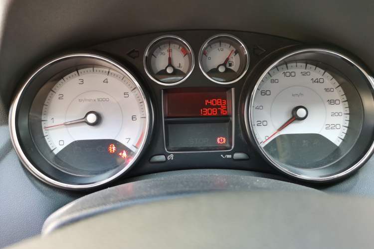 Used Peugeot 308 2014 Enjoy Edition Classic 1.6L Manual Fashion Model