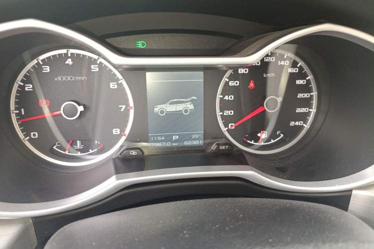 Used Geely Auto Emgrand X7 Sport 2018 1.8TD Automatic Two-Wheel Drive Zhiya Model