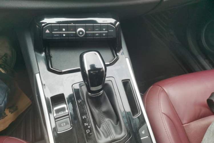 Used Wey VV7 2017 2.0T Flagship Model
