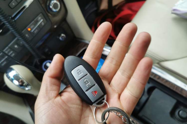 Used Nissan Patrol 2012 5.6L V8 Flagship Edition
