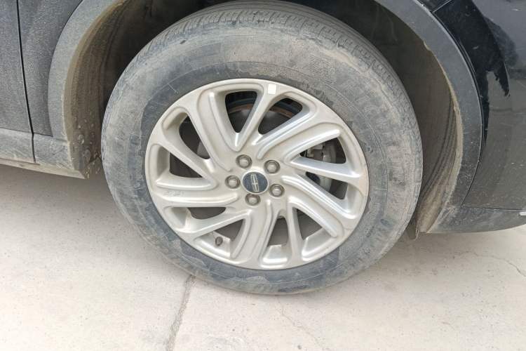 Used Lincoln Corsair 2020 2.0T Two-Wheel Drive Zunyue Edition Right Front Wheel Hub