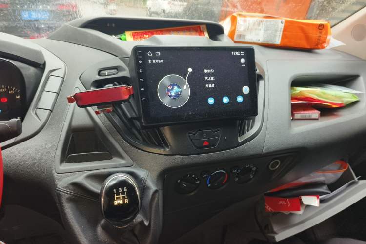 Used Ford Transit 2017 2.0T Diesel Multi-Purpose Commercial Vehicle Short Wheelbase Low Roof China V Standard
