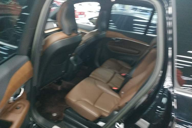 Used Volvo XC90 2023 B5 SmartDrive Luxury Edition 5 Seats Left Rear Seat