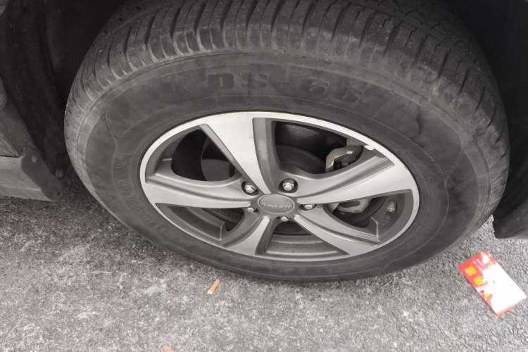 Used Haval H6 2017 Blue Label Sport Edition 1.5T Manual Two-Wheel Drive Elite Model Right Front Wheel Hub