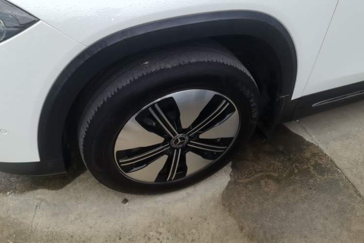 Used Mercedes-Benz EQB 2023 Facelift EQB 260 Exterior 4