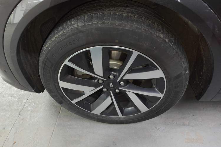 Used Li Auto L7 2023 Air model Left Front Wheel Hub