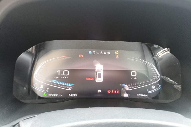 Used Wey VV5 2020 1.5T Two-Wheel Drive Smart Pioneer
