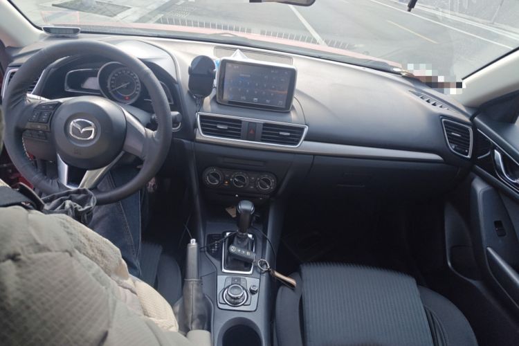 Used Mazda Mazda 3 Axela 2014 Sedan 1.5L Automatic Comfort Model