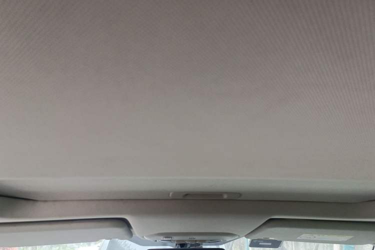 Used Ford Escort 2015 1.5L Automatic Fashion Model Headliner