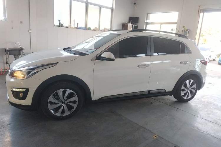 Used Kia KX Cross 2017 1.4L AT GLS
